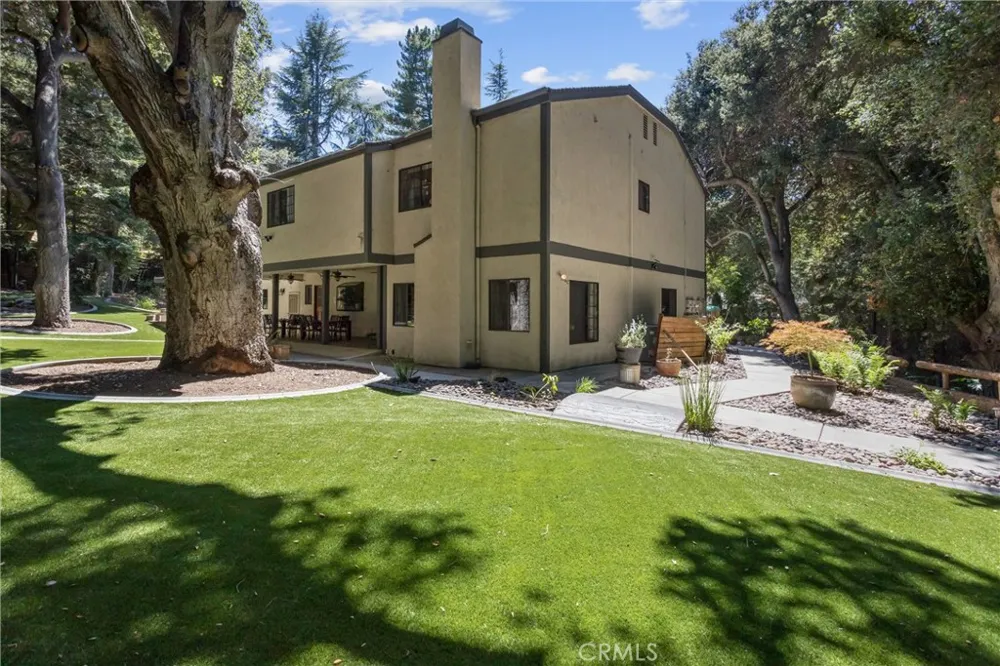 13515 Oak Mountain Yucaipa, CA 92399
