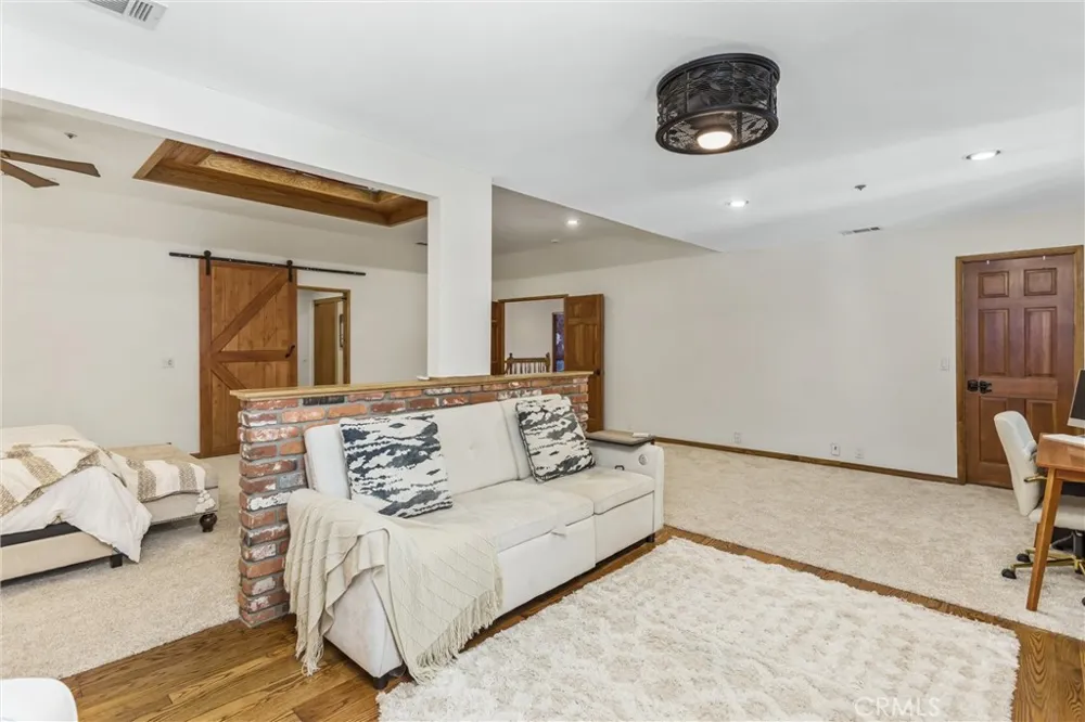 13515 Oak Mountain Yucaipa, CA 92399