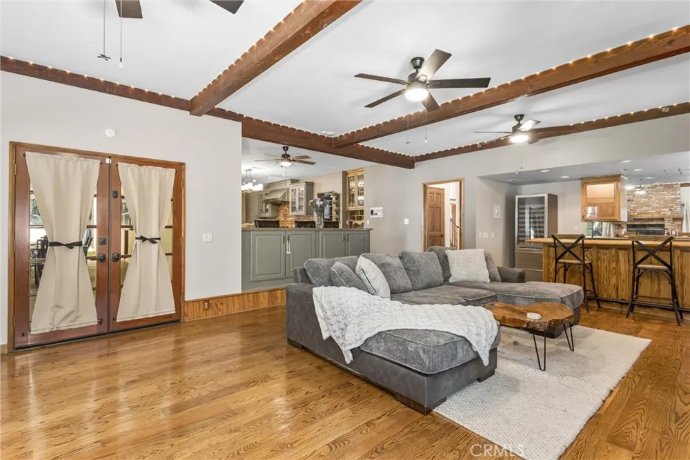 13515 Oak Mountain Yucaipa, CA 92399