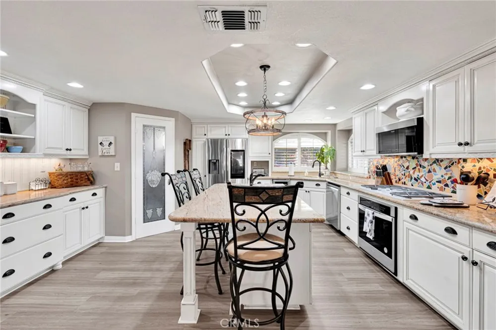 14555 Ketch Helendale, CA 92342