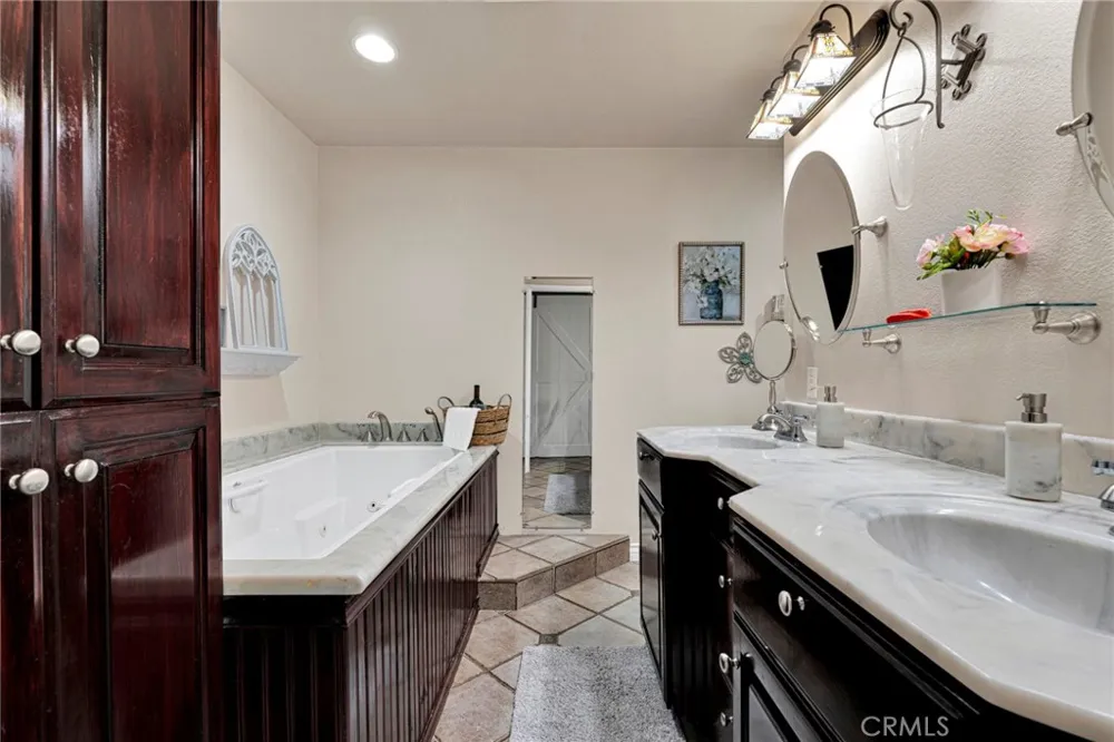 14555 Ketch Helendale, CA 92342