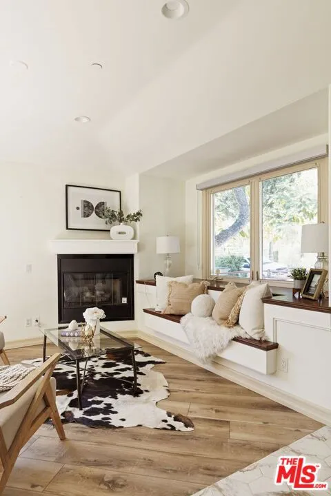 272 Chester Avenue #101 Pasadena, CA 91106