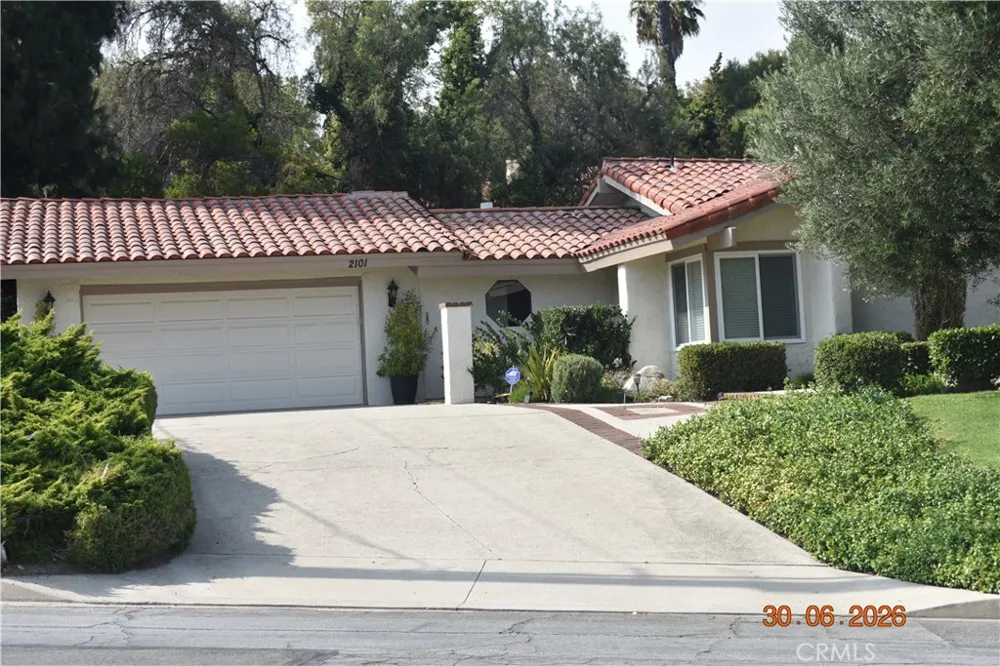 2101 Pioneer Avenue Fullerton, CA 92831
