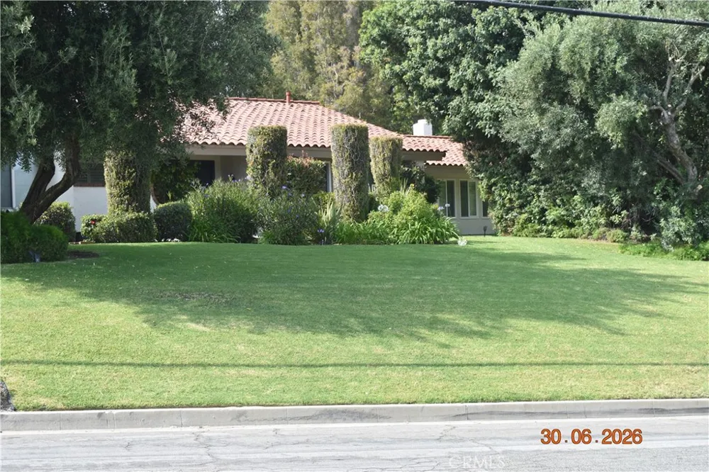 2101 Pioneer Avenue Fullerton, CA 92831