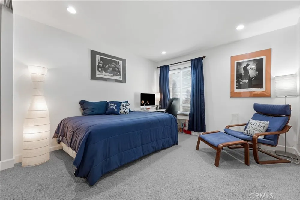 2101 Pioneer Avenue Fullerton, CA 92831