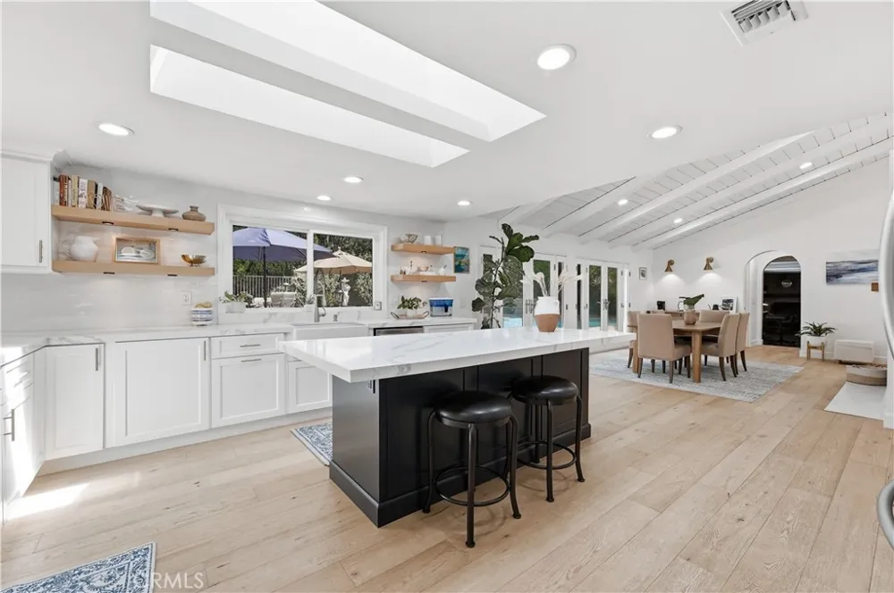 2101 Pioneer Avenue Fullerton, CA 92831