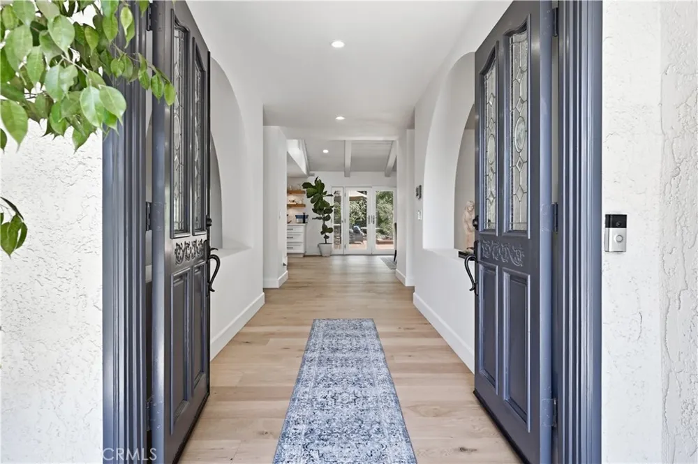 2101 Pioneer Avenue Fullerton, CA 92831