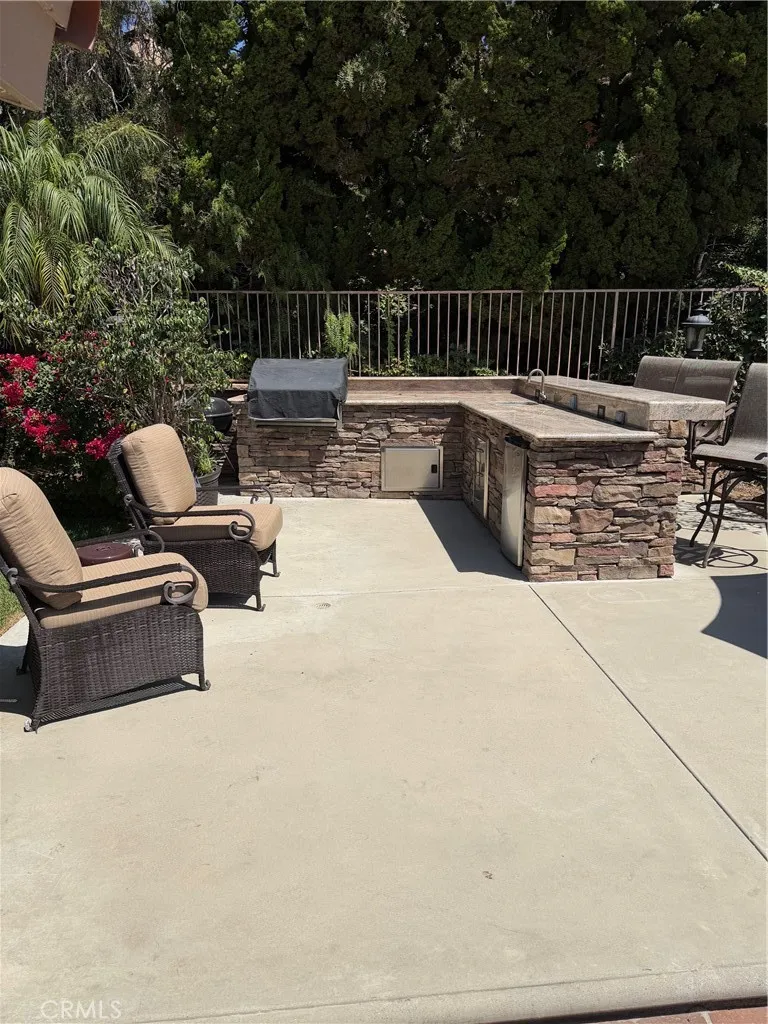 2101 Pioneer Avenue Fullerton, CA 92831