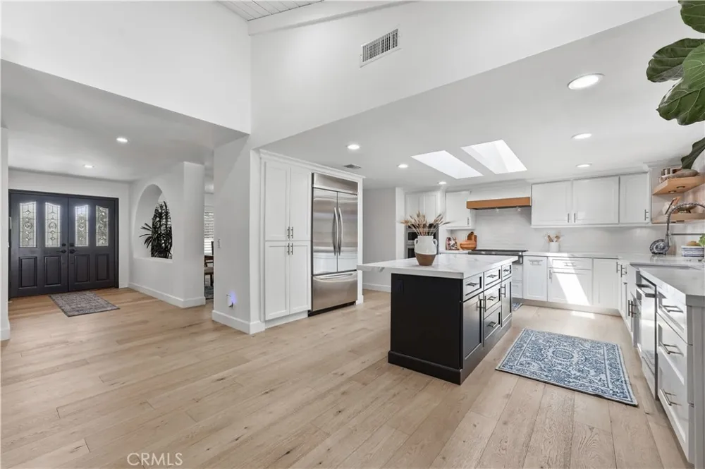 2101 Pioneer Avenue Fullerton, CA 92831