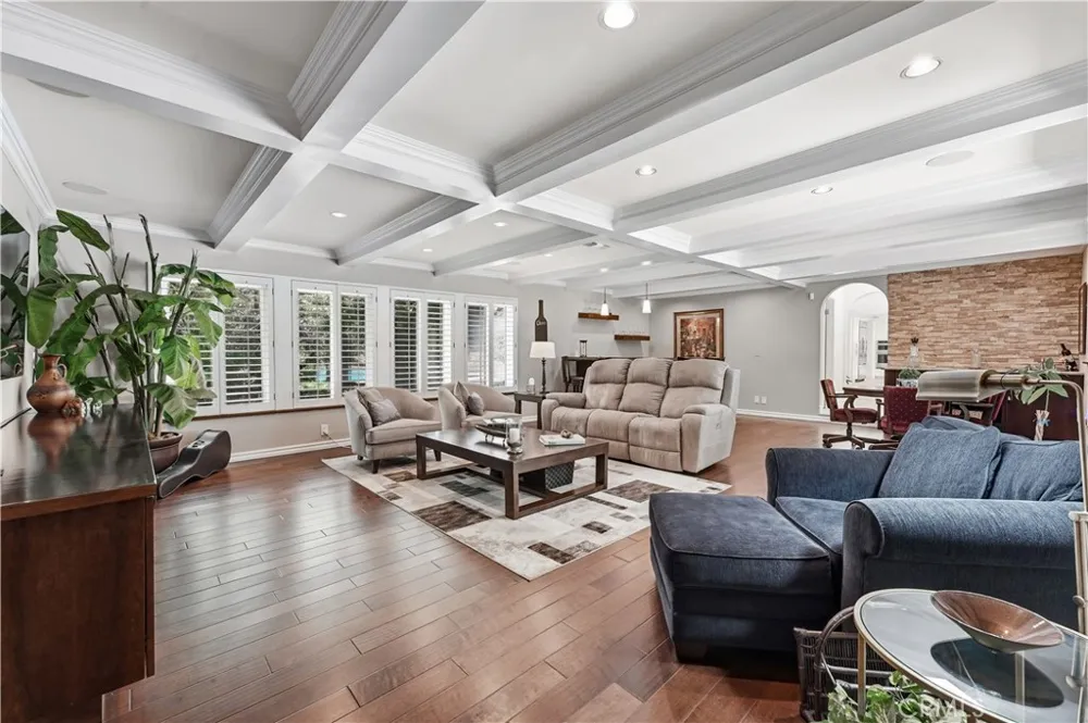 2101 Pioneer Avenue Fullerton, CA 92831