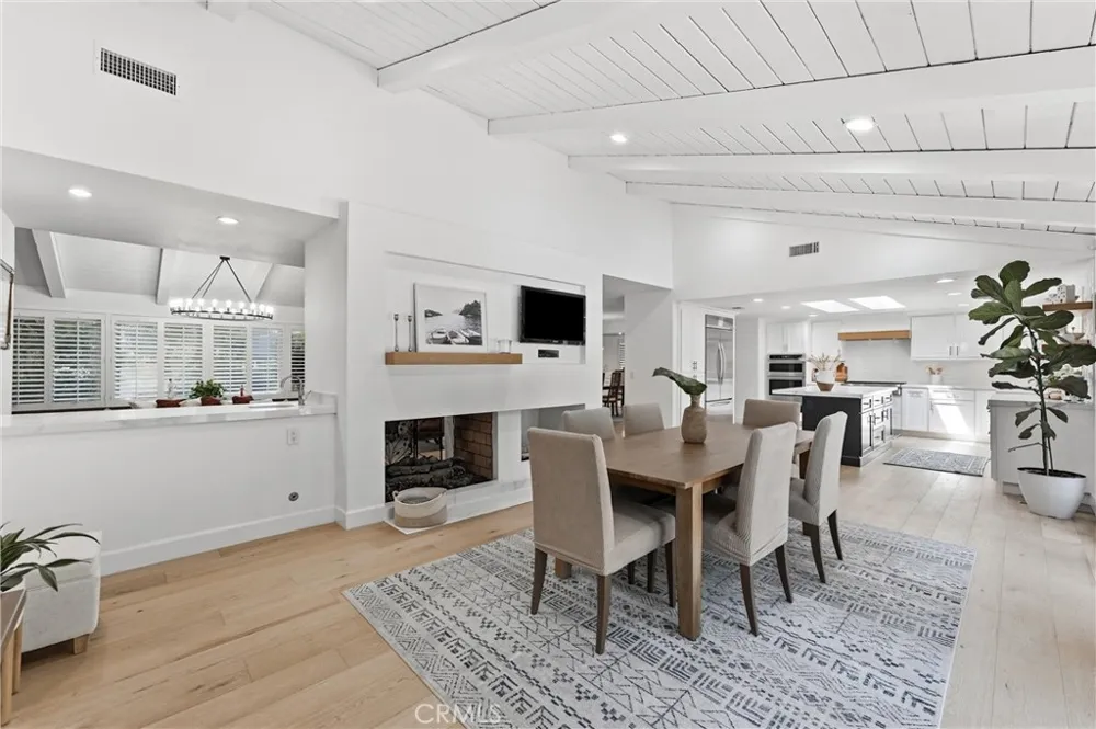 2101 Pioneer Avenue Fullerton, CA 92831