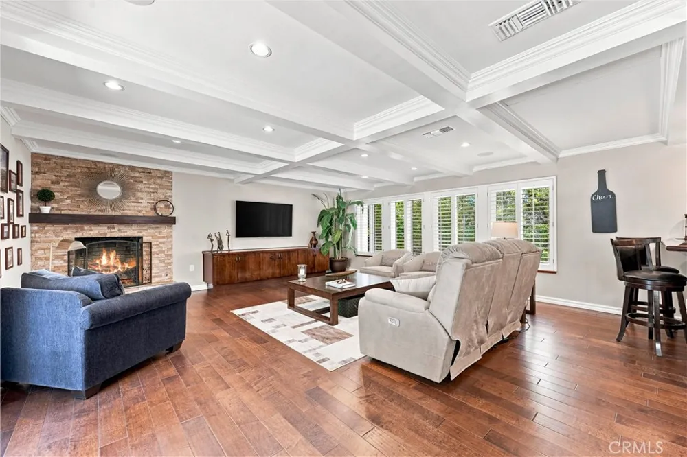 2101 Pioneer Avenue Fullerton, CA 92831
