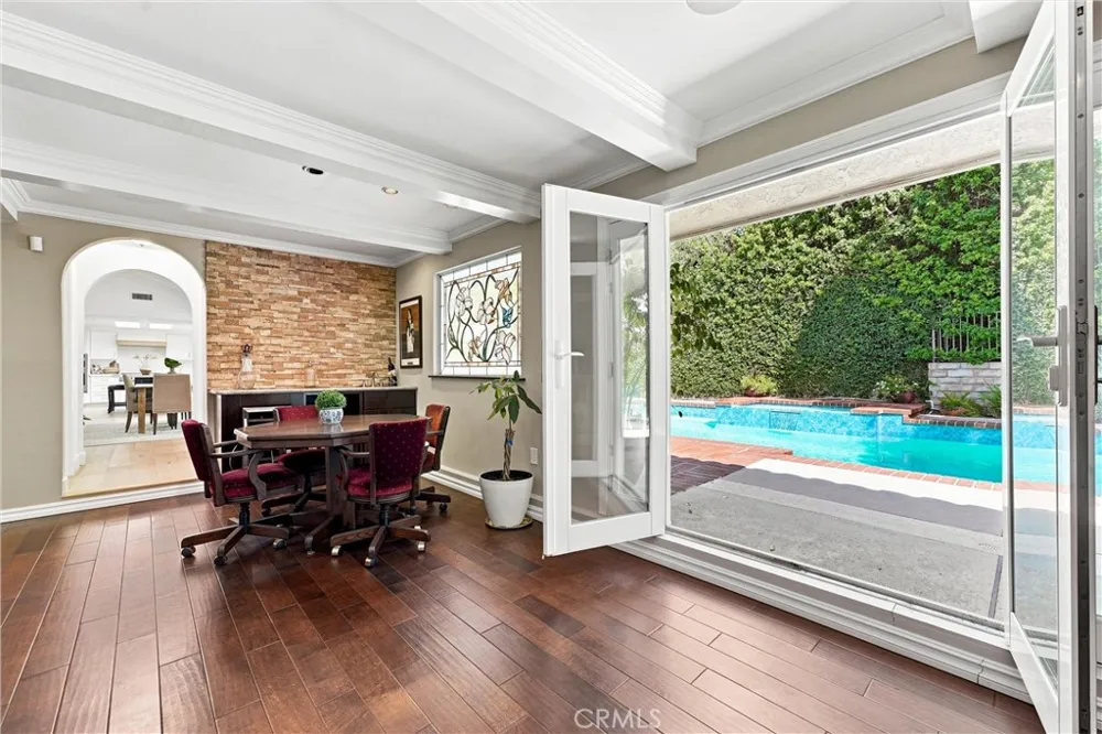 2101 Pioneer Avenue Fullerton, CA 92831