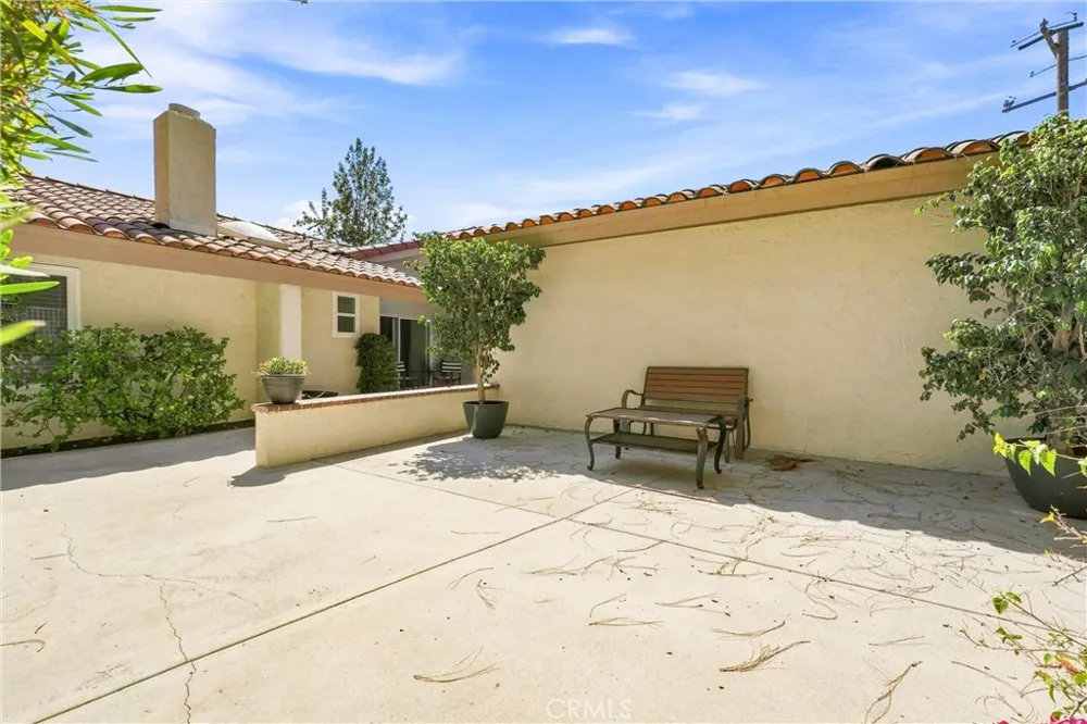 2101 Pioneer Avenue Fullerton, CA 92831