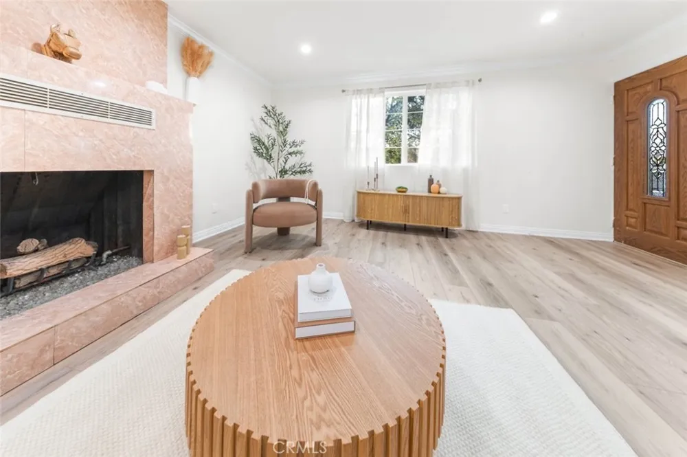 10554 Plainview Tujunga, CA 91042