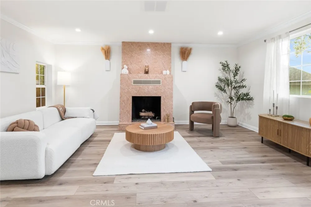 10554 Plainview Tujunga, CA 91042