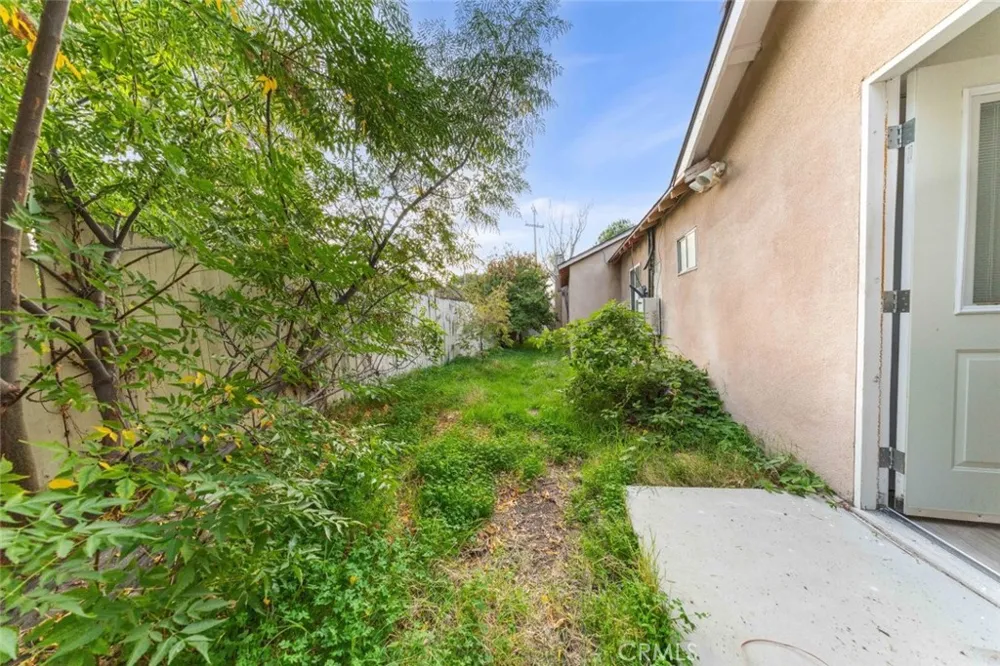 10554 Plainview Tujunga, CA 91042