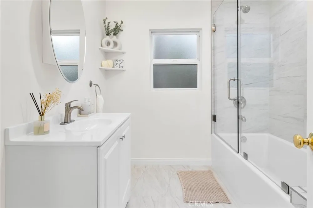 10554 Plainview Tujunga, CA 91042