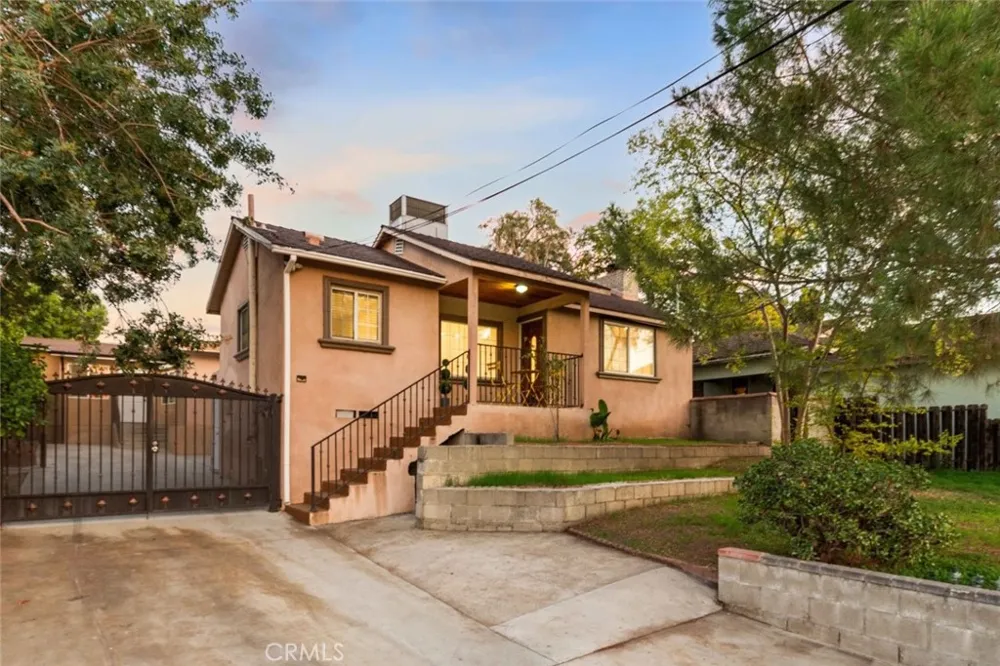 10554 Plainview Tujunga, CA 91042