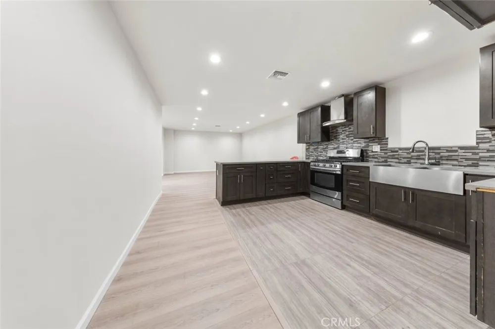 10554 Plainview Tujunga, CA 91042