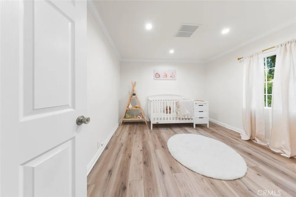 10554 Plainview Tujunga, CA 91042