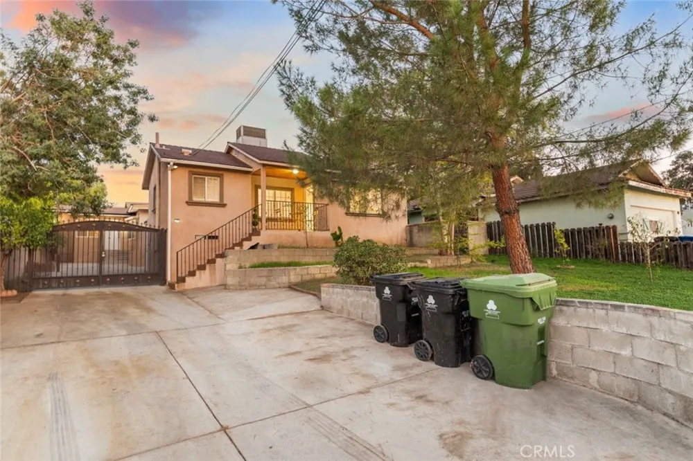 10554 Plainview Tujunga, CA 91042