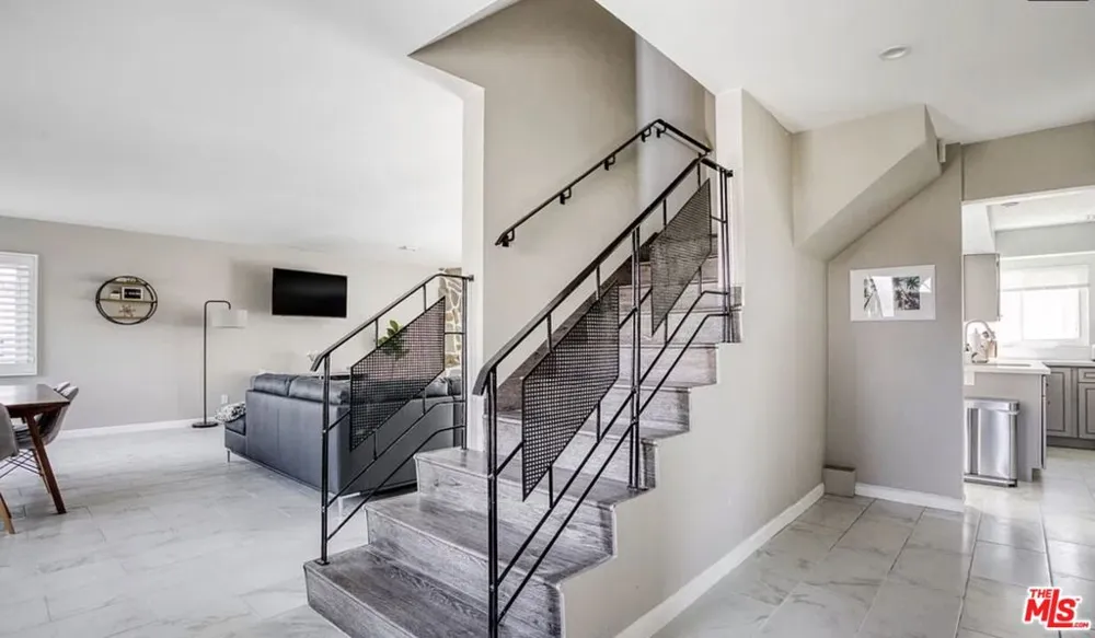 8100 W 83rd Street Playa del Rey, CA 90293
