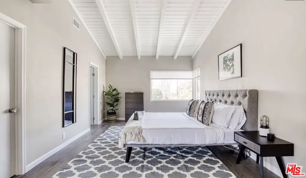 8100 W 83rd Street Playa del Rey, CA 90293