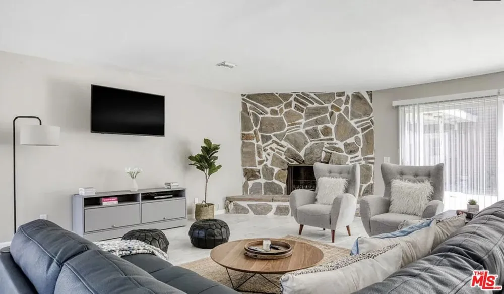 8100 W 83rd Street Playa del Rey, CA 90293