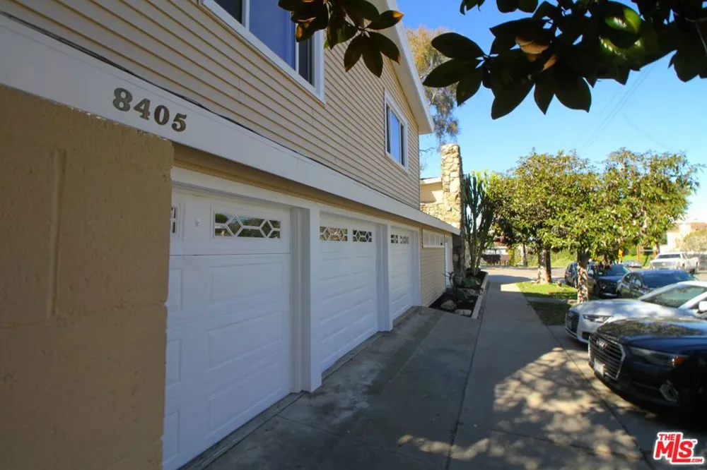8100 W 83rd Street Playa del Rey, CA 90293
