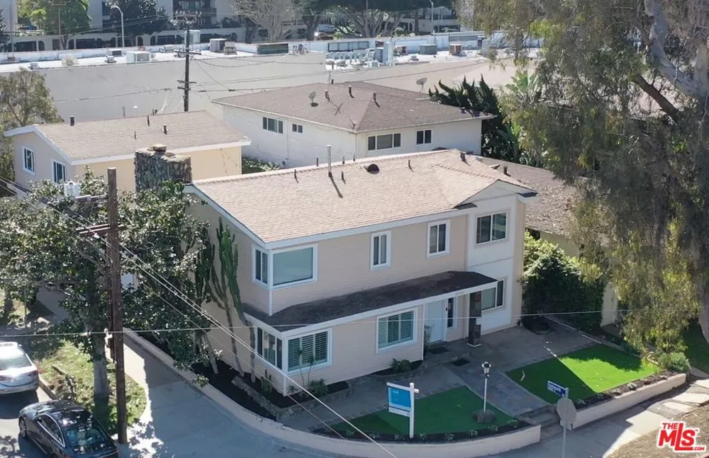 8100 W 83rd Street Playa del Rey, CA 90293