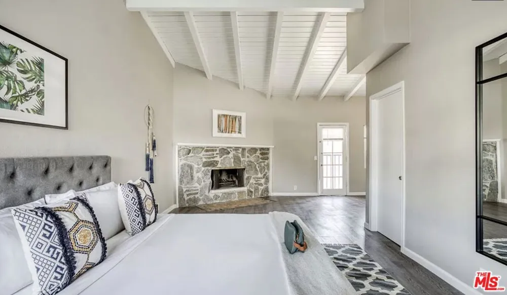 8100 W 83rd Street Playa del Rey, CA 90293
