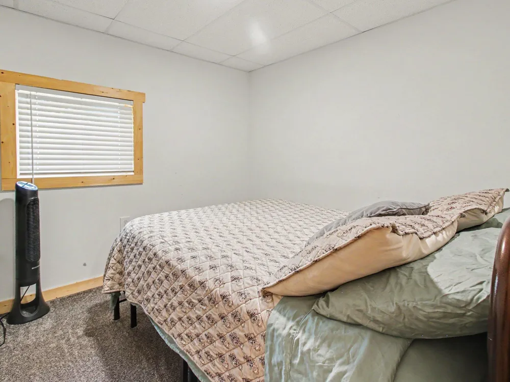 1799 W Sunset Drive Roscommon, MI 48653