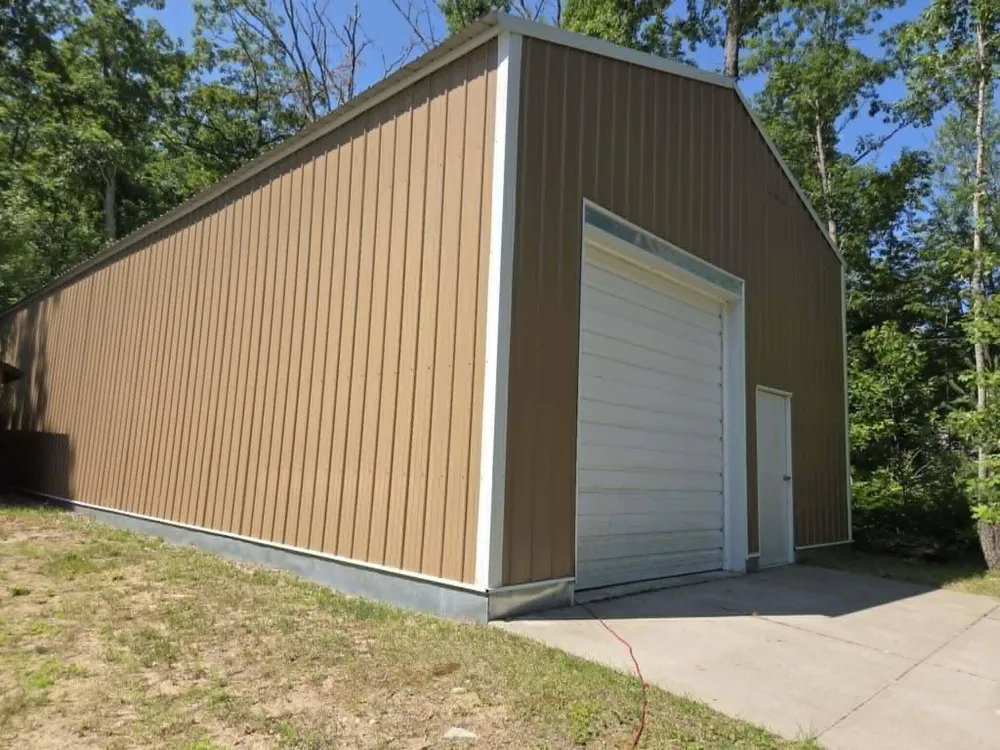 1799 W Sunset Drive Roscommon, MI 48653