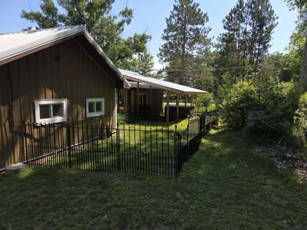 1799 W Sunset Drive Roscommon, MI 48653