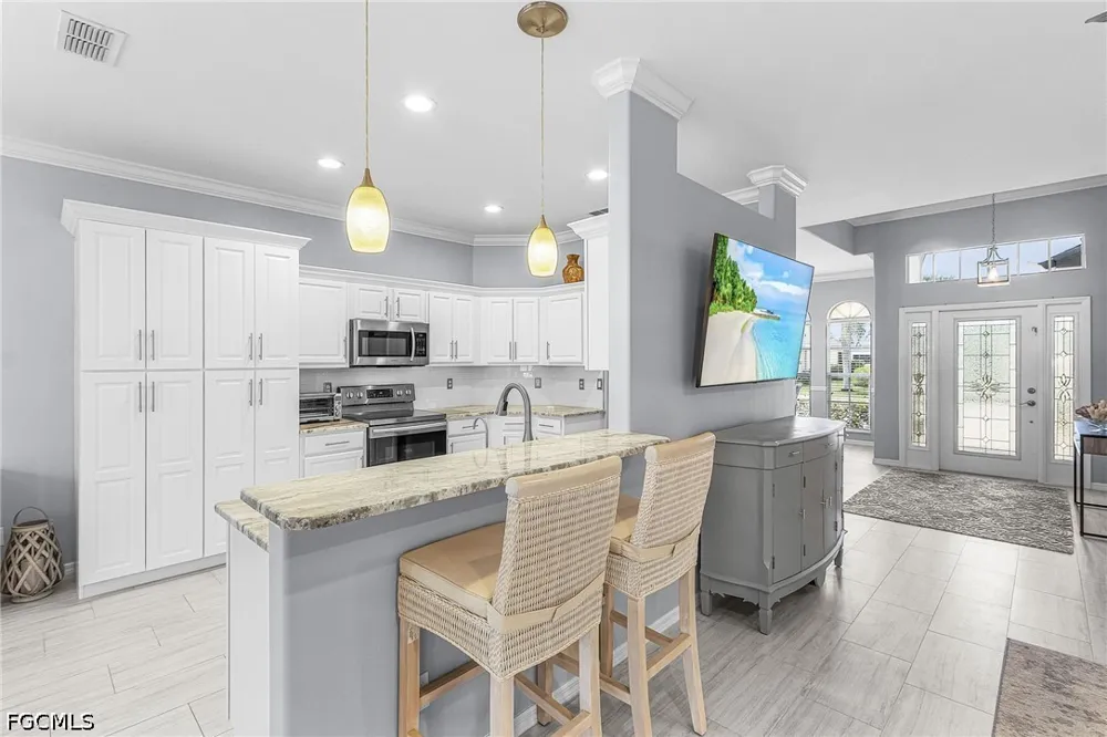 Palm Island Circle North Fort Myers, FL 33903