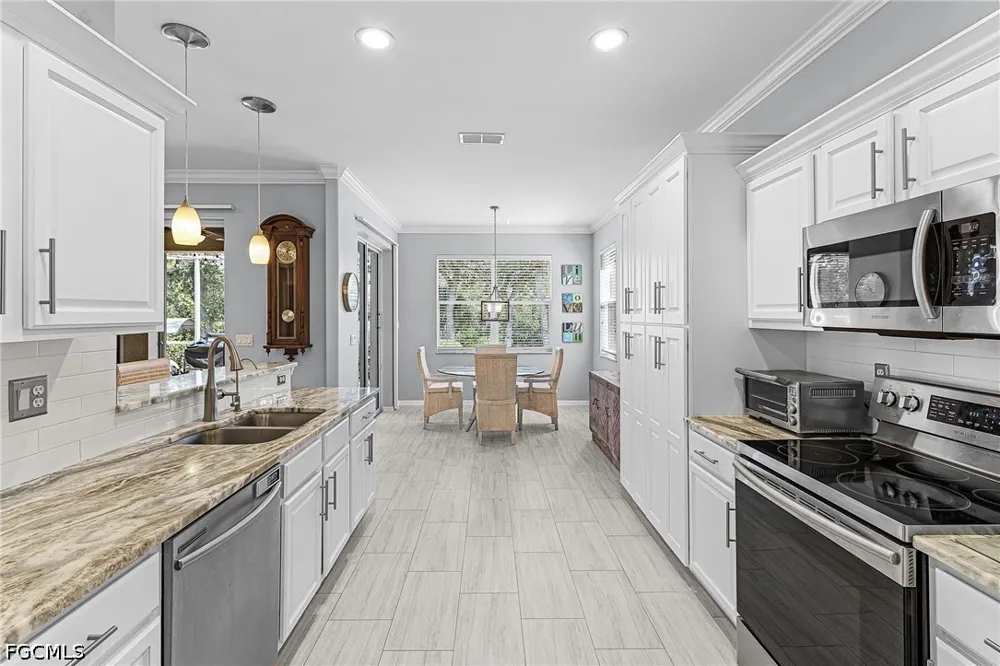 Palm Island Circle North Fort Myers, FL 33903
