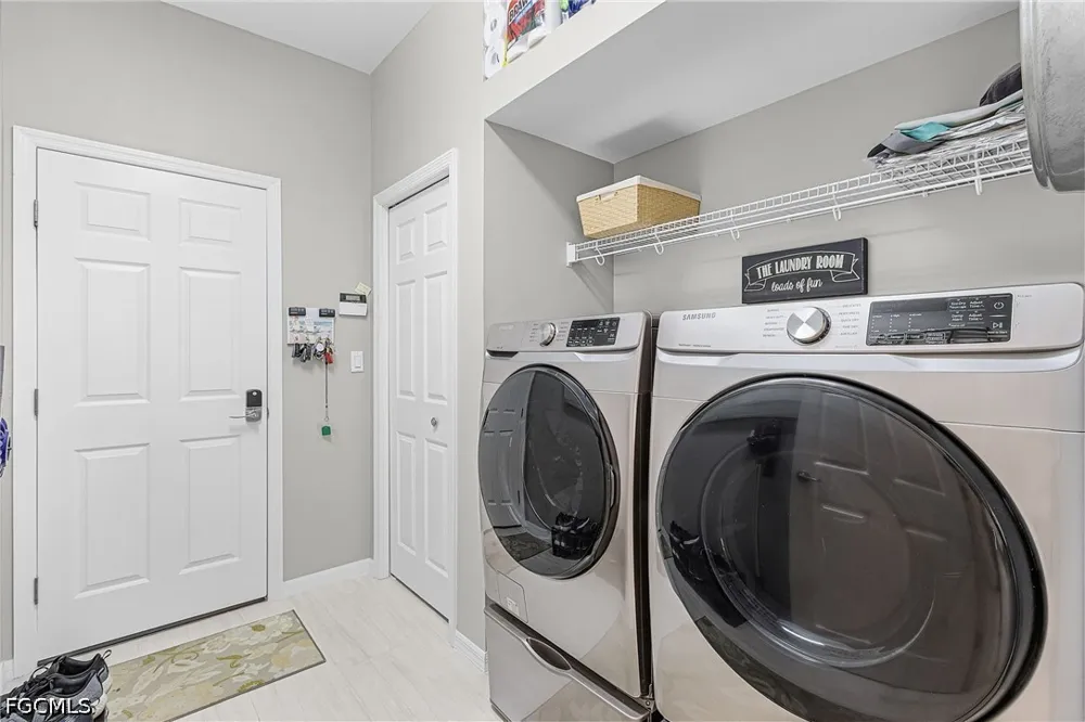 Palm Island Circle North Fort Myers, FL 33903