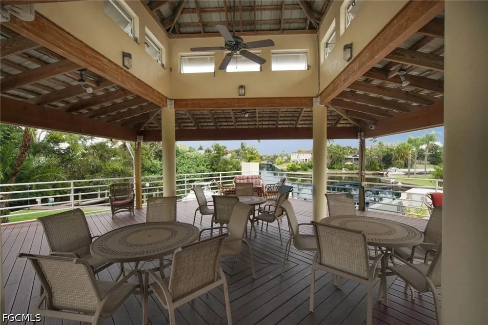 Palm Island Circle North Fort Myers, FL 33903