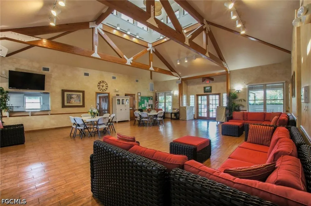 Palm Island Circle North Fort Myers, FL 33903