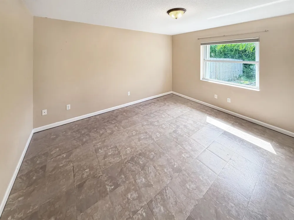 2361 NE 21st Avenue Jensen Beach, FL 34957
