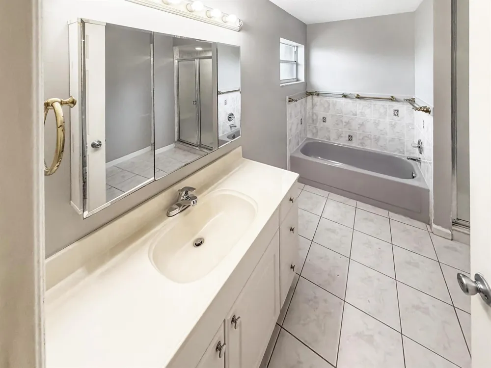 2361 NE 21st Avenue Jensen Beach, FL 34957