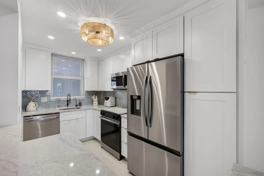 100 Paradise Harbour Boulevard #307 North Palm Beach, FL 33408