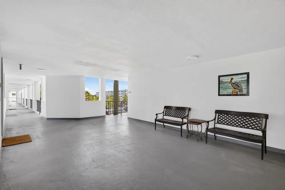 100 Paradise Harbour Boulevard #307 North Palm Beach, FL 33408