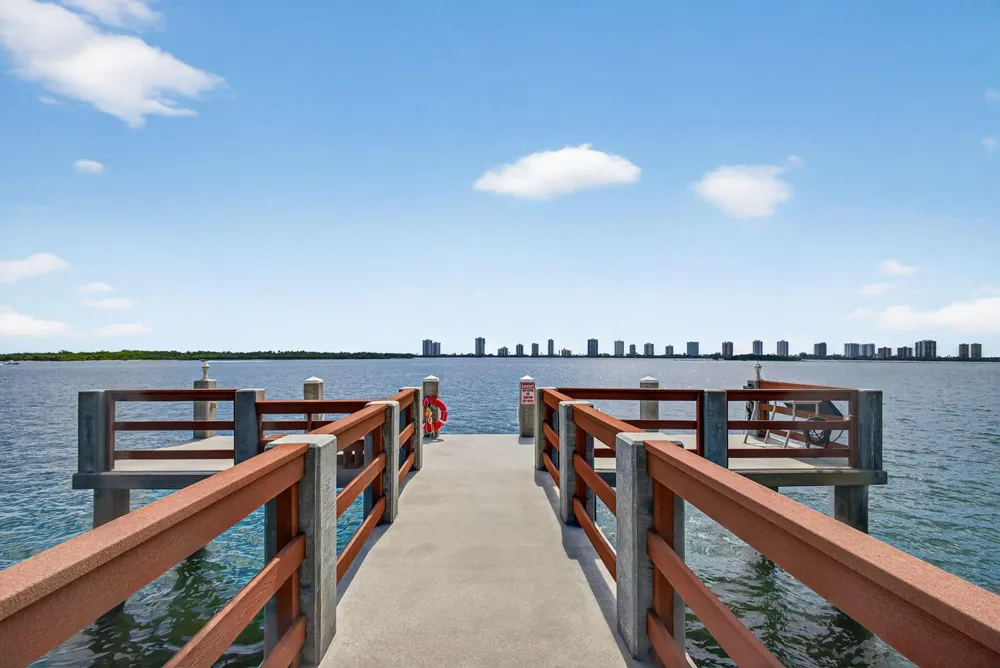 100 Paradise Harbour Boulevard #307 North Palm Beach, FL 33408