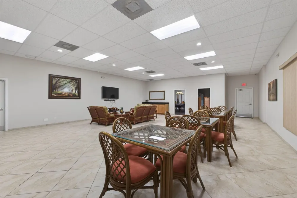 100 Paradise Harbour Boulevard #307 North Palm Beach, FL 33408
