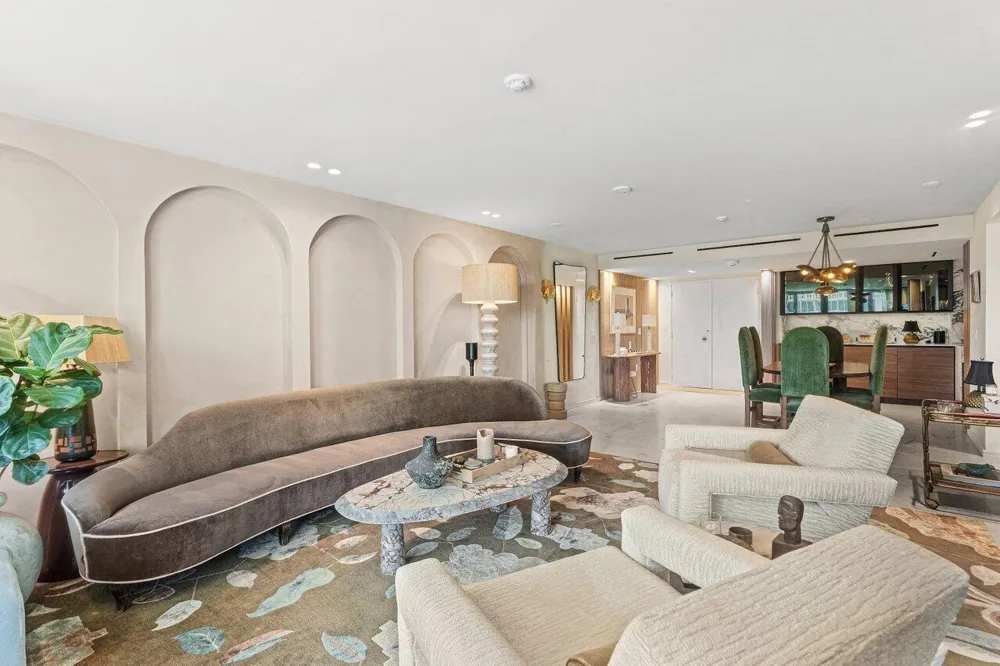 100 Sunrise Avenue #418 Palm Beach, FL 33480