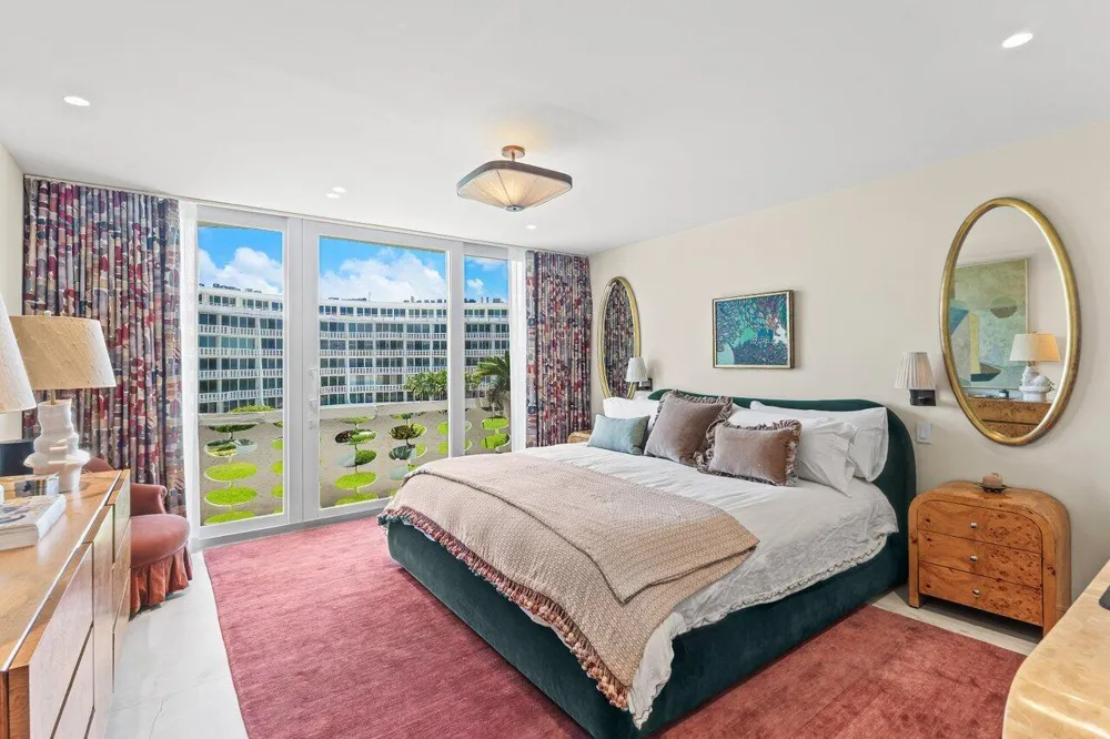 100 Sunrise Avenue #418 Palm Beach, FL 33480