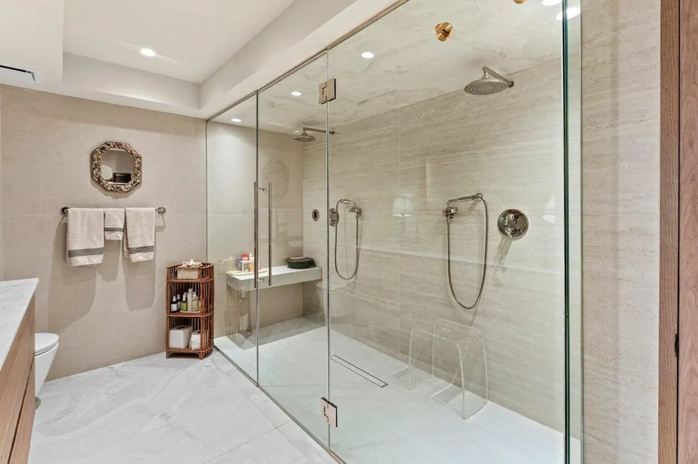 100 Sunrise Avenue #418 Palm Beach, FL 33480