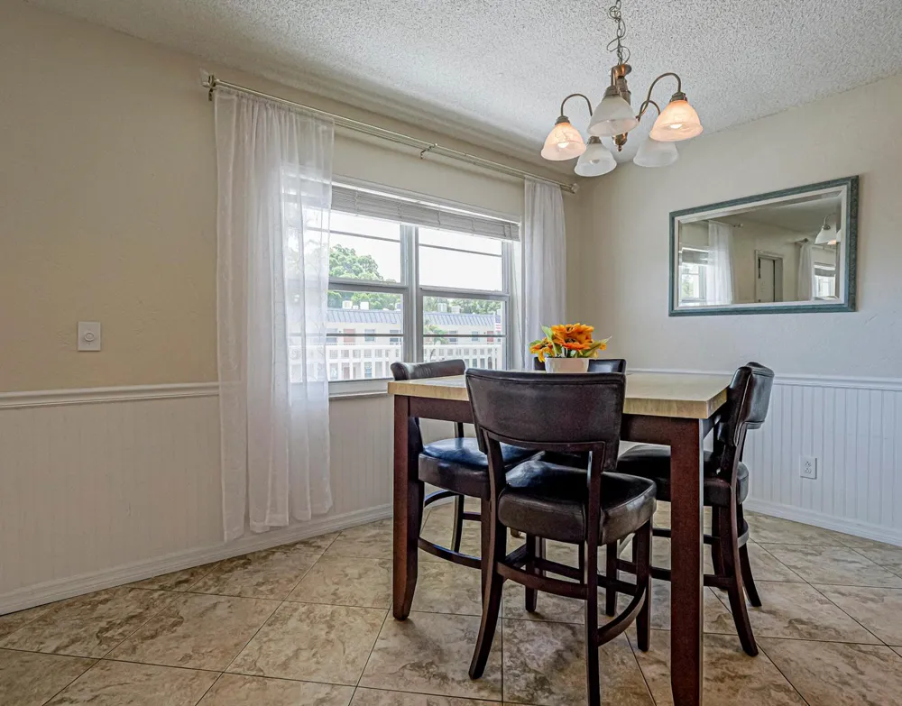 923 22nd Place #219 Vero Beach, FL 32960